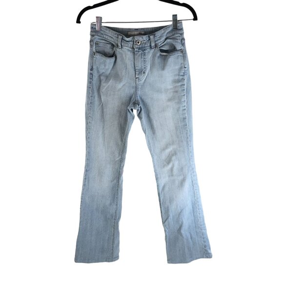 Chicos Light Wash Bootcut Jeans Stretch Size 2 (Chicos size 00) - Picture 1 of 3